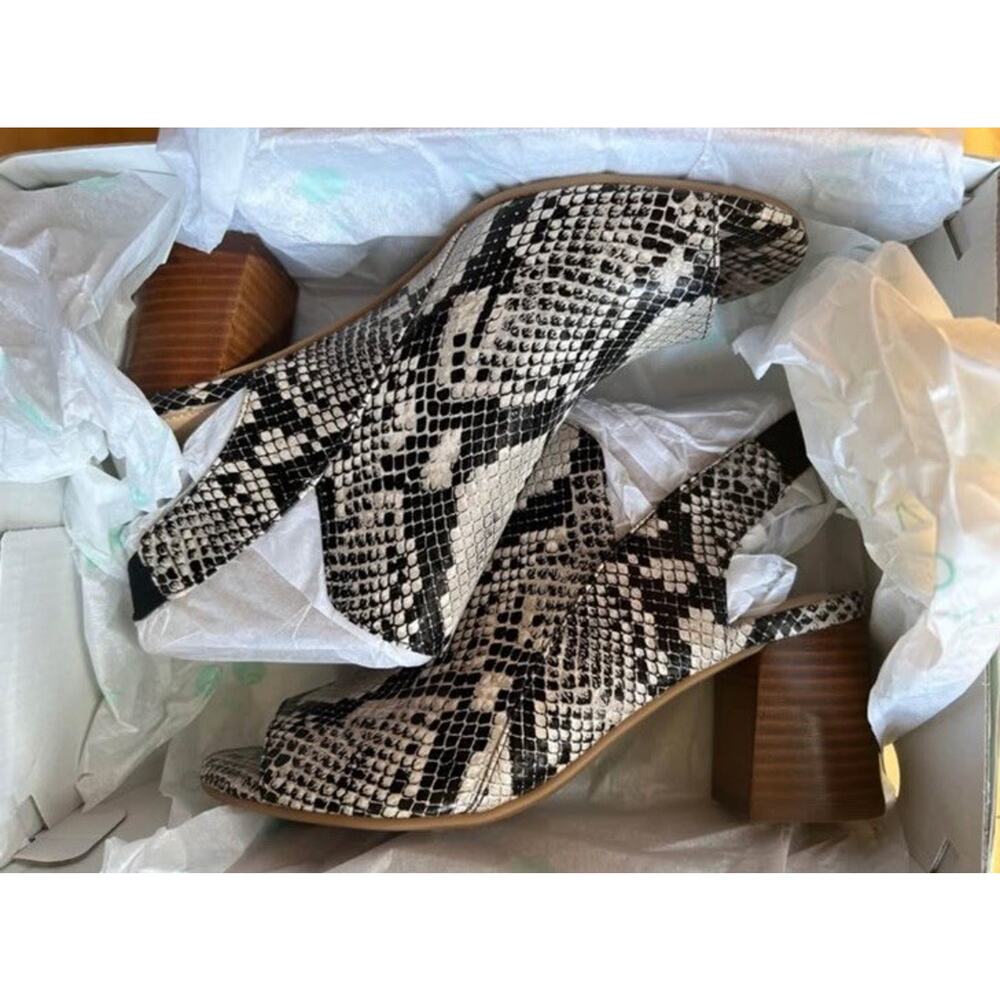 Easy Spirit Evolve Faux Snakeskin Hale Slingback Block Heel Sandals Sz 7.5